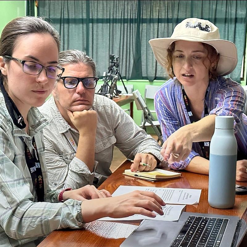 CEI’s Kerry Wininger collaborating with conference goers in Costa Rica