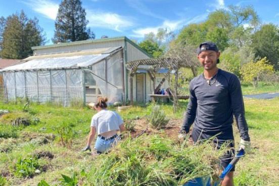 Santa Rosa Garden Club Recipient Edgar Munoz Corona